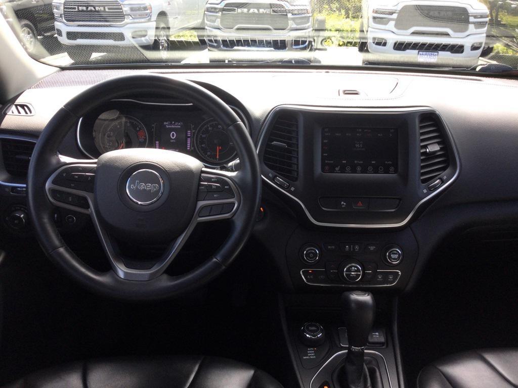 used 2019 Jeep Cherokee car, priced at $13,290