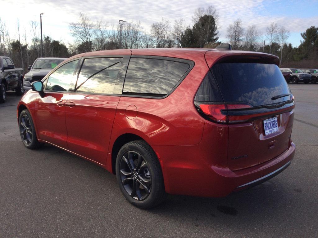 new 2026 Chrysler Pacifica car, priced at $47,555