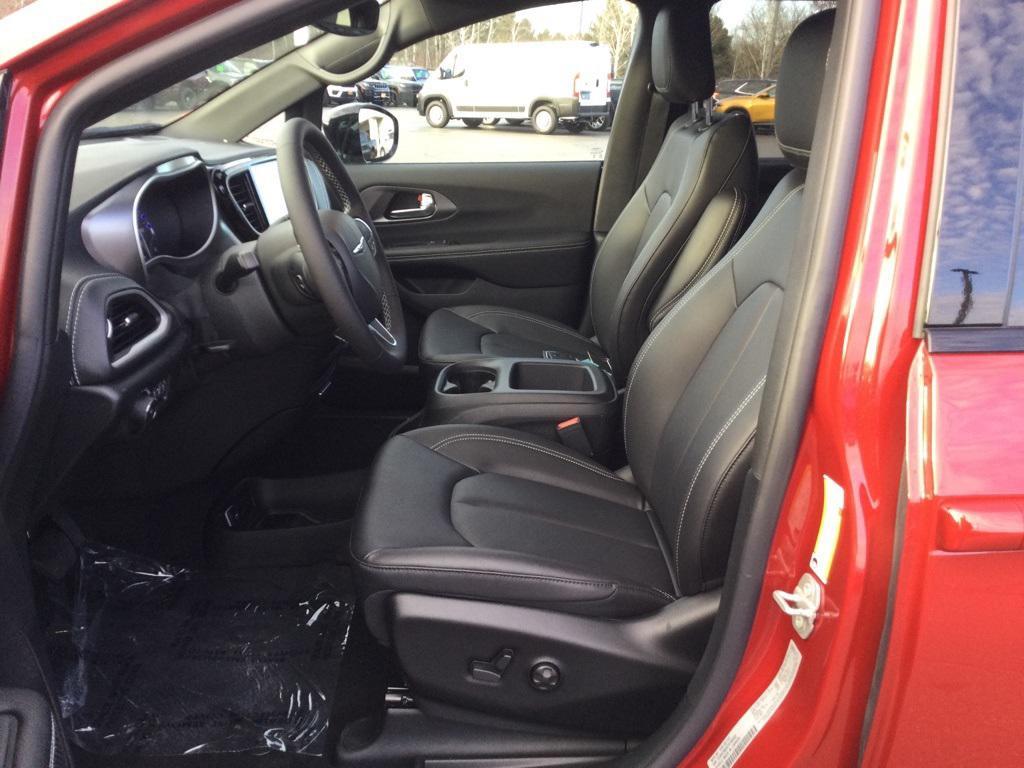 new 2026 Chrysler Pacifica car, priced at $47,555