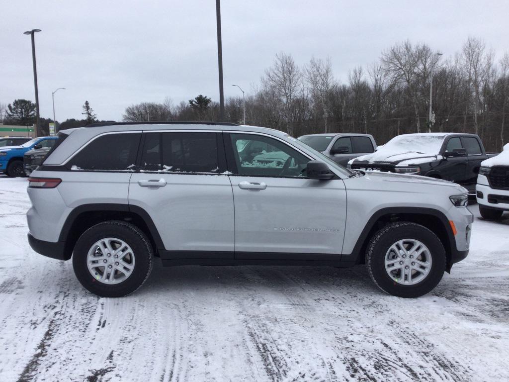 new 2025 Jeep Grand Cherokee car, priced at $41,665