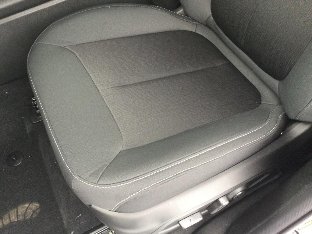 new 2025 Jeep Grand Cherokee car, priced at $41,665