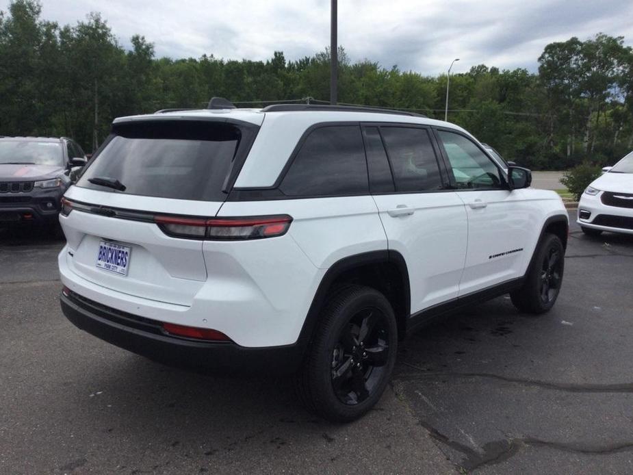 new 2024 Jeep Grand Cherokee car, priced at $47,930