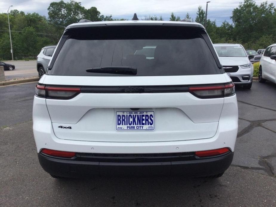 new 2024 Jeep Grand Cherokee car, priced at $47,930