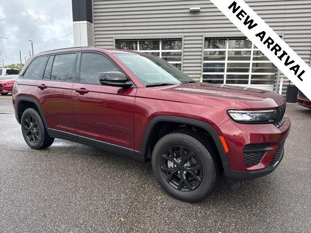 used 2024 Jeep Grand Cherokee car, priced at $38,769