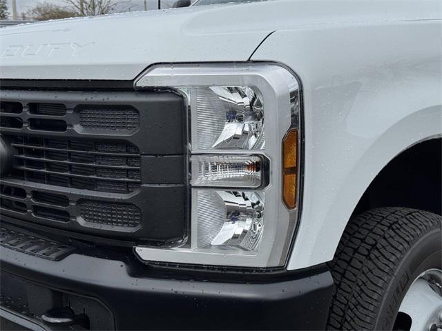 new 2024 Ford F-350 car, priced at $67,590