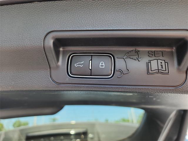 used 2023 Ford Explorer car, priced at $25,898