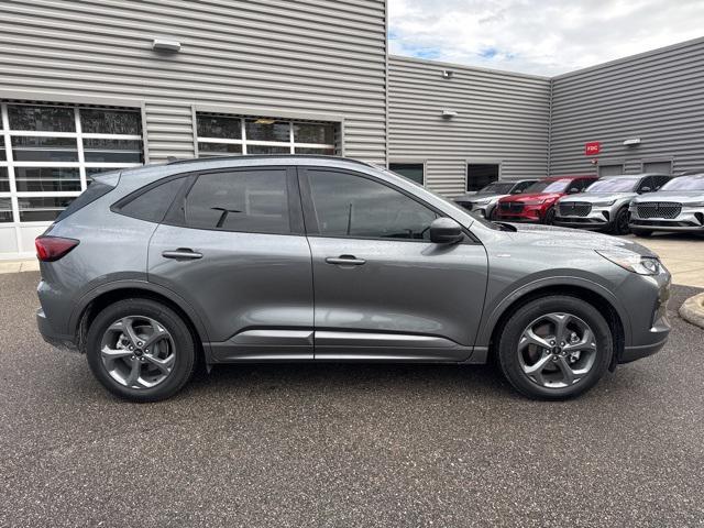 used 2024 Ford Escape car, priced at $25,995