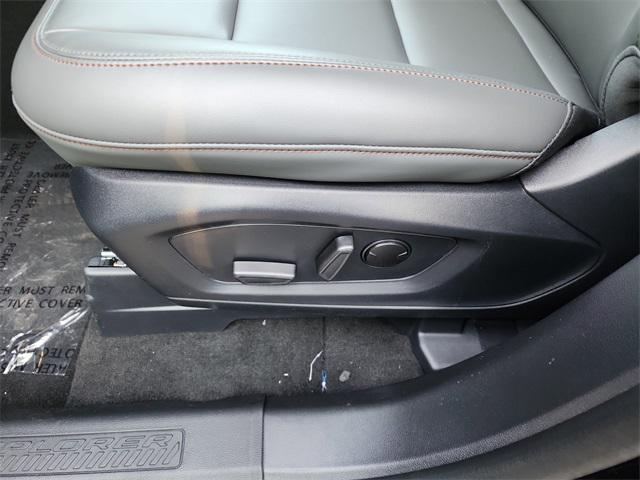 new 2025 Ford Explorer car, priced at $45,665