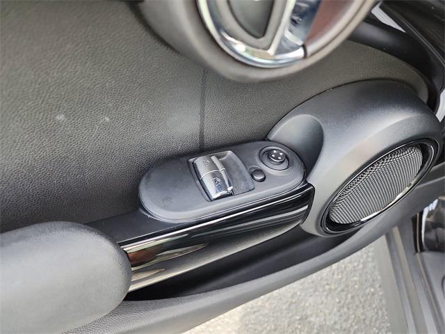 used 2021 MINI Hardtop car, priced at $19,498