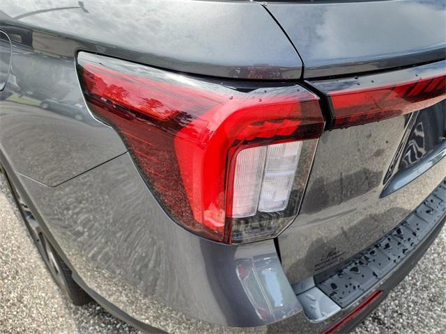 new 2025 Ford Explorer car, priced at $56,332