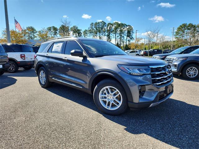 new 2025 Ford Explorer car, priced at $45,665