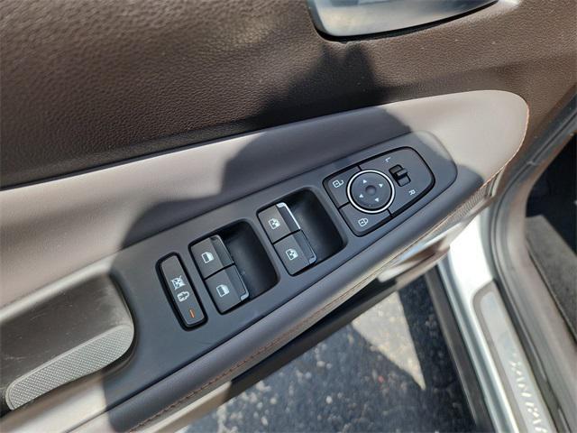 used 2019 Hyundai Santa Fe car, priced at $18,787