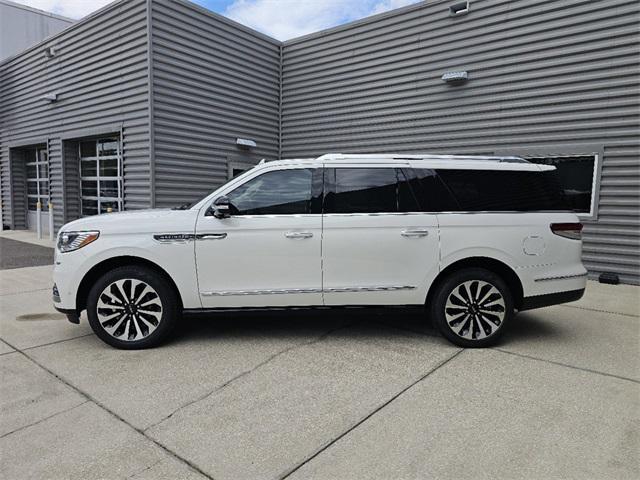 new 2024 Lincoln Navigator car, priced at $111,345