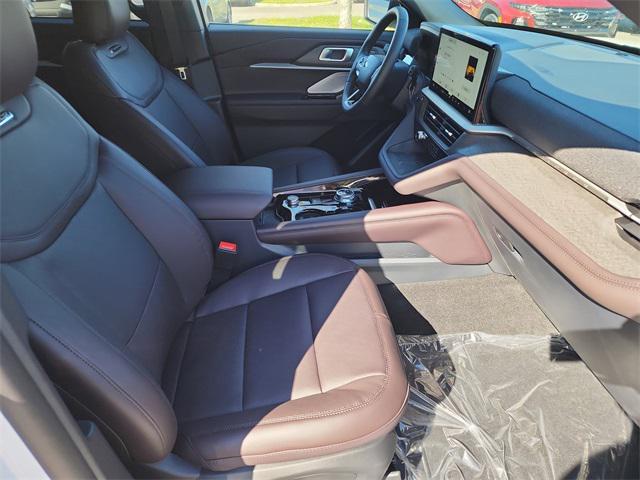 new 2025 Ford Explorer car, priced at $55,215