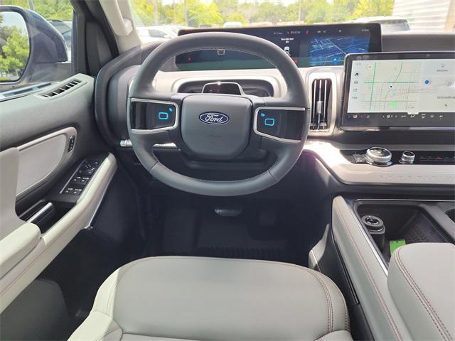 new 2025 Ford Expedition car, priced at $79,405