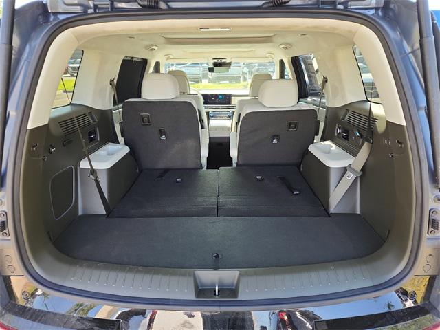 used 2024 Hyundai Santa Fe car, priced at $42,895
