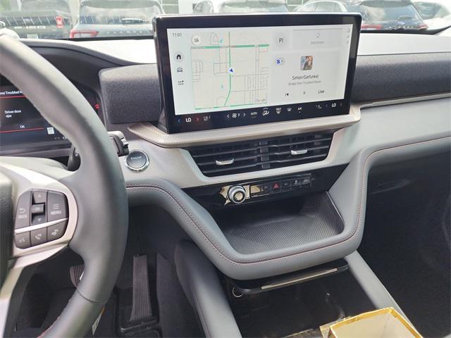 new 2025 Ford Explorer car, priced at $40,508