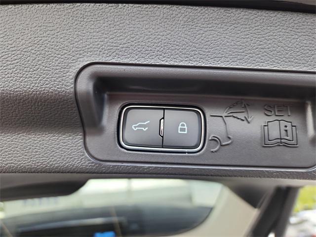 new 2025 Ford Explorer car, priced at $40,508