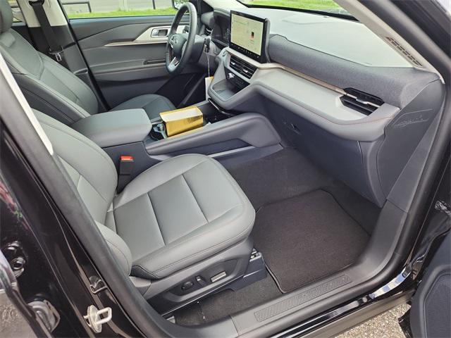 new 2025 Ford Explorer car, priced at $40,508