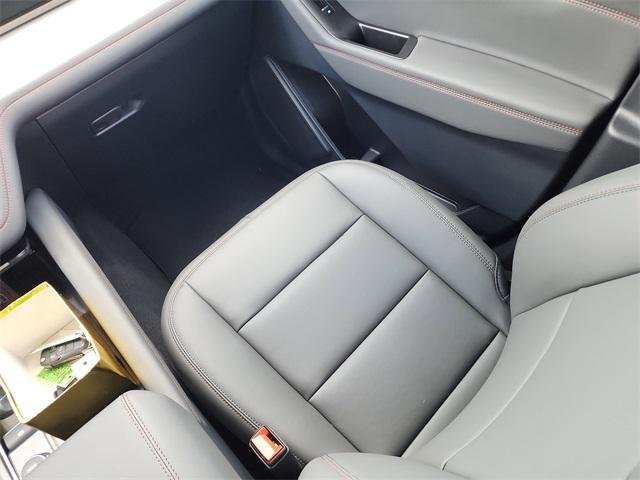 new 2025 Ford Explorer car, priced at $40,508