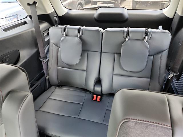 new 2025 Ford Explorer car, priced at $40,508