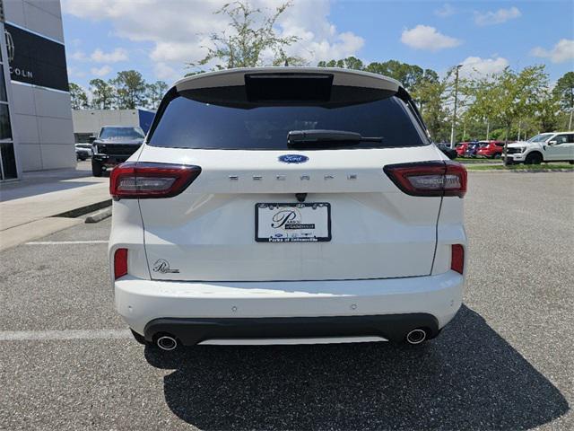 new 2024 Ford Escape car, priced at $25,197