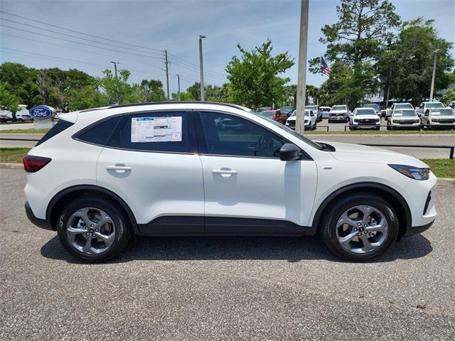 new 2025 Ford Escape car, priced at $30,724