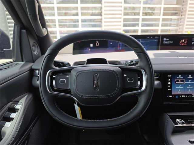 new 2025 Lincoln Navigator car, priced at $107,980