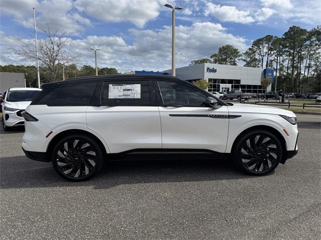 new 2024 Lincoln Nautilus car, priced at $60,195