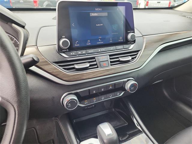 used 2023 Nissan Altima car, priced at $19,432