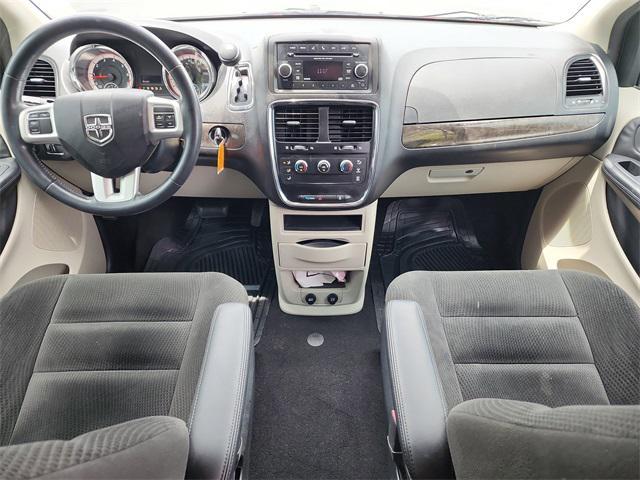 used 2016 Dodge Grand Caravan car