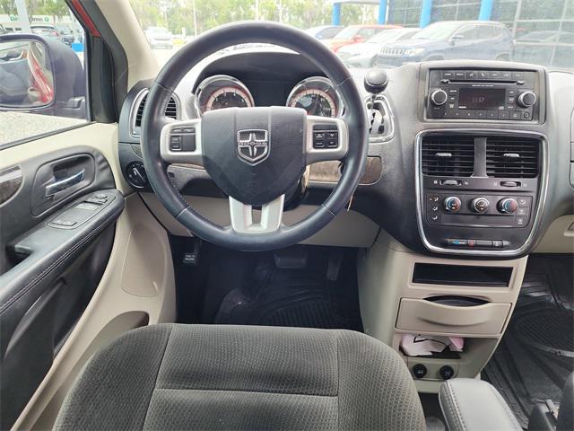 used 2016 Dodge Grand Caravan car