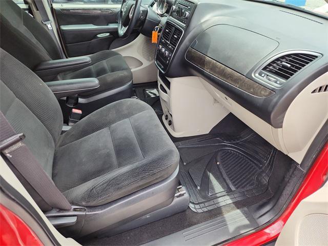 used 2016 Dodge Grand Caravan car