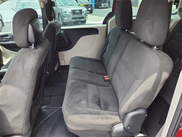 used 2016 Dodge Grand Caravan car