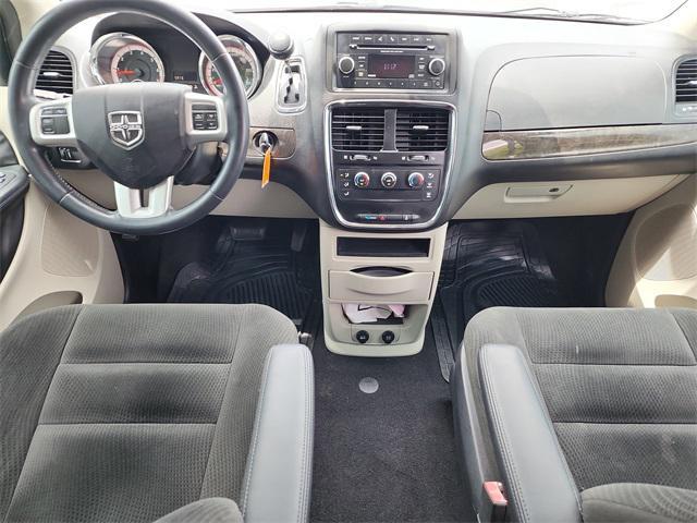 used 2016 Dodge Grand Caravan car