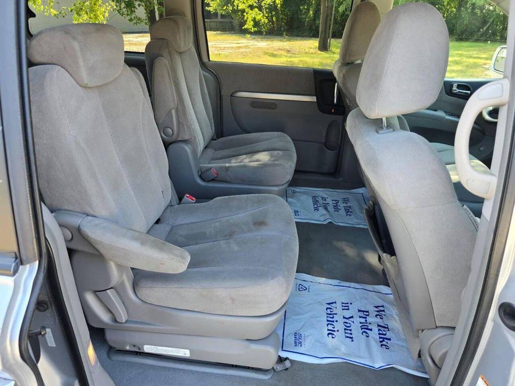 used 2007 Hyundai Entourage car, priced at $2,999