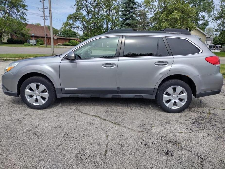 used 2010 Subaru Outback car, priced at $2,999