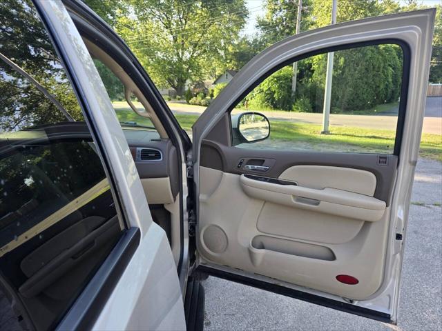 used 2007 GMC Yukon XL car, priced at $3,999