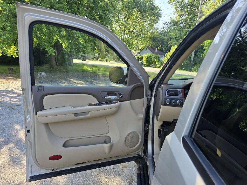 used 2007 GMC Yukon XL car, priced at $3,999