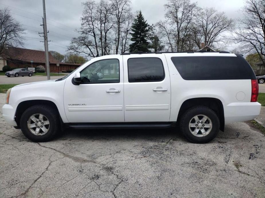 used 2011 GMC Yukon XL car, priced at $5,999