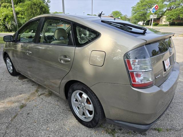 used 2004 Toyota Prius car, priced at $2,999
