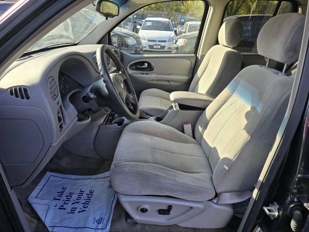 used 2005 Chevrolet TrailBlazer car, priced at $1,999