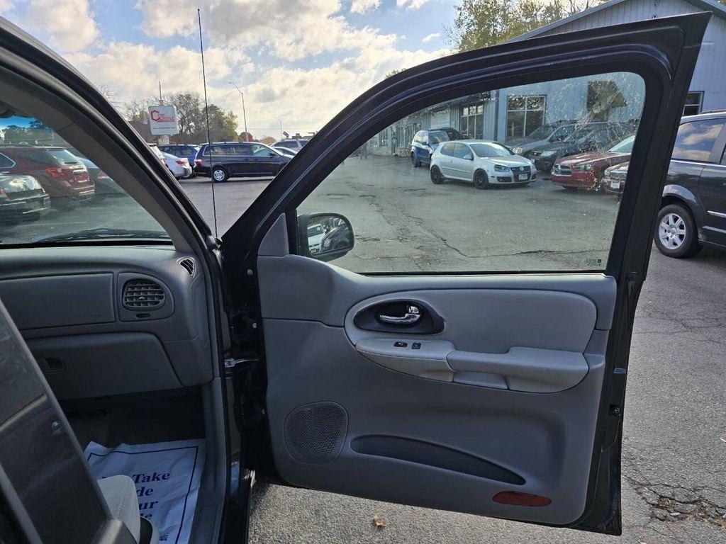 used 2005 Chevrolet TrailBlazer car, priced at $1,999