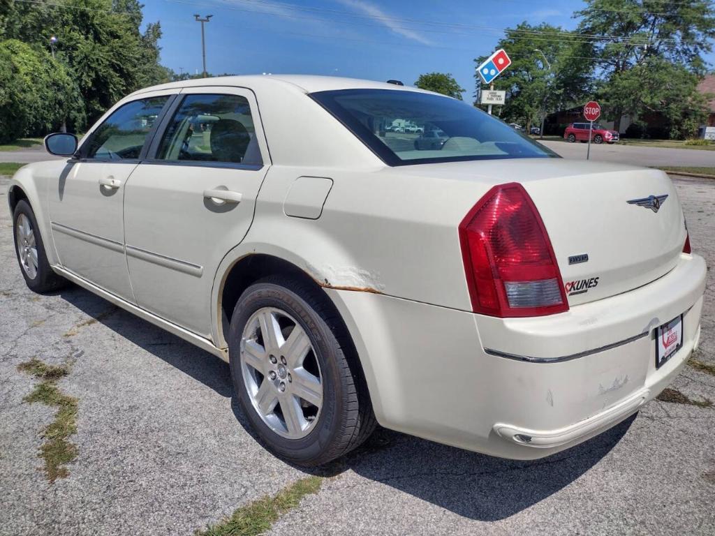 used 2006 Chrysler 300 car, priced at $3,999