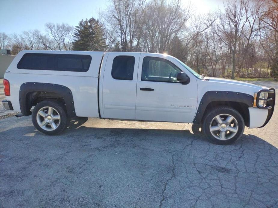 used 2009 Chevrolet Silverado 1500 car, priced at $7,999