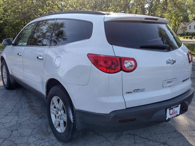 used 2010 Chevrolet Traverse car, priced at $3,999