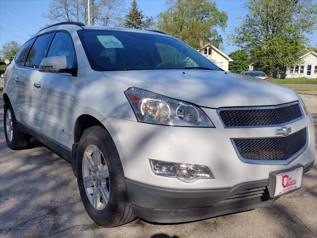 used 2010 Chevrolet Traverse car, priced at $3,999