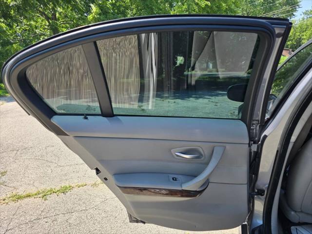 used 2009 BMW 328 car, priced at $4,999