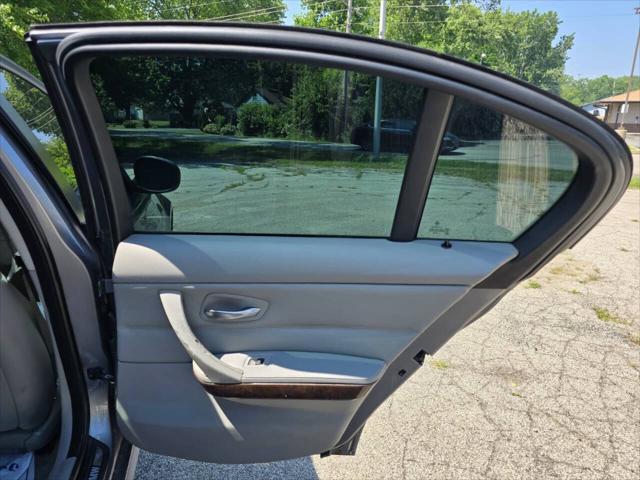used 2009 BMW 328 car, priced at $4,999
