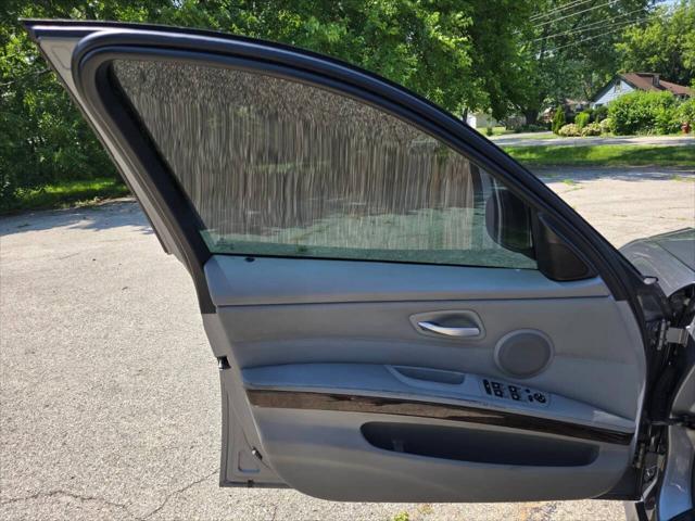 used 2009 BMW 328 car, priced at $4,999